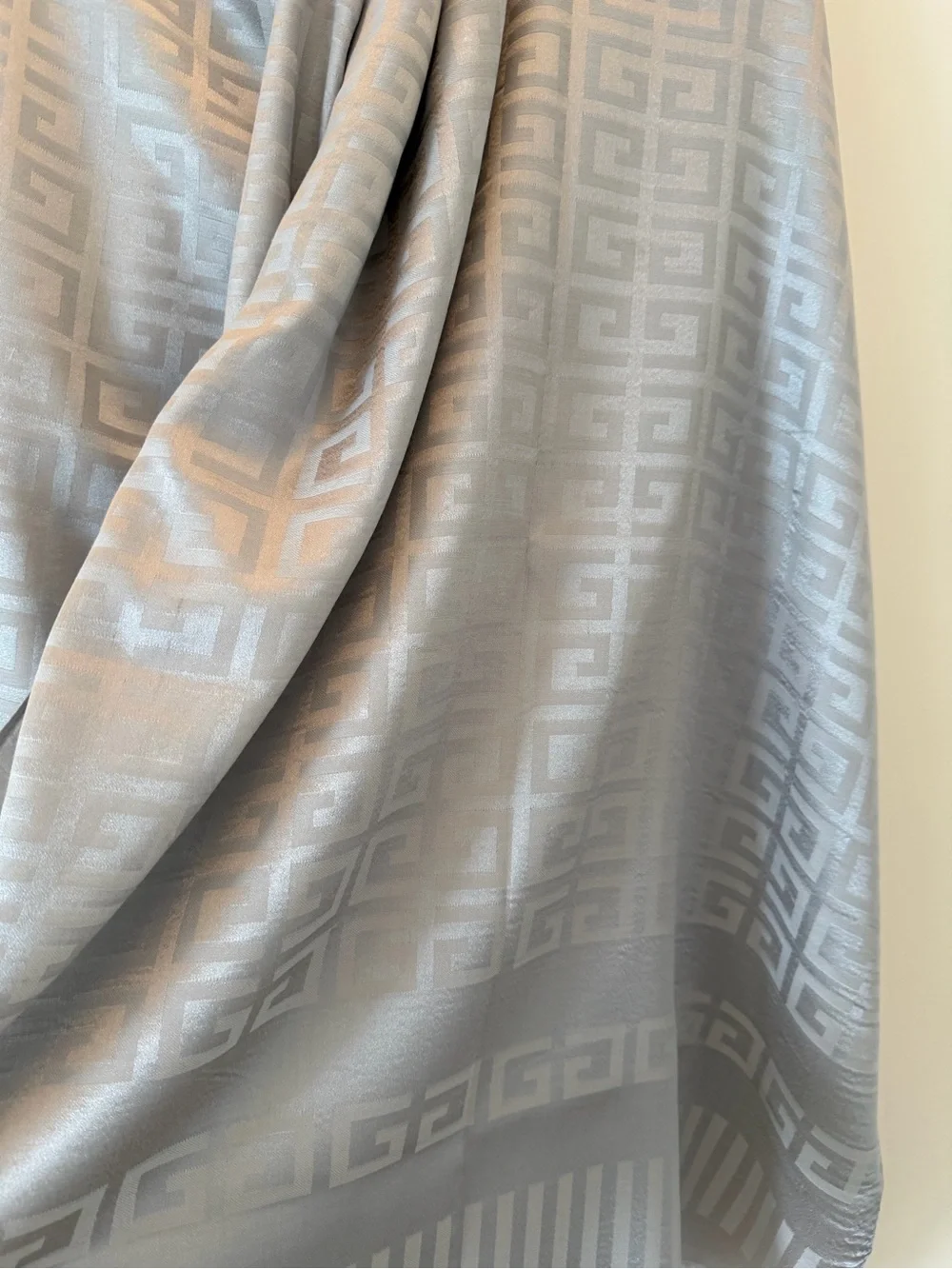 Givenchy monogram Shawl Scarf silver grey